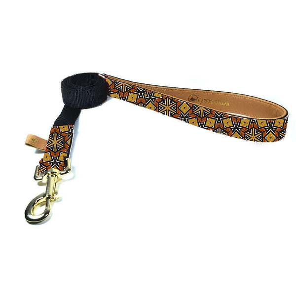 Stylish ARGUS Bogolan dog leash in vibrant colors and unique design, made of high-quality synthetic leather.