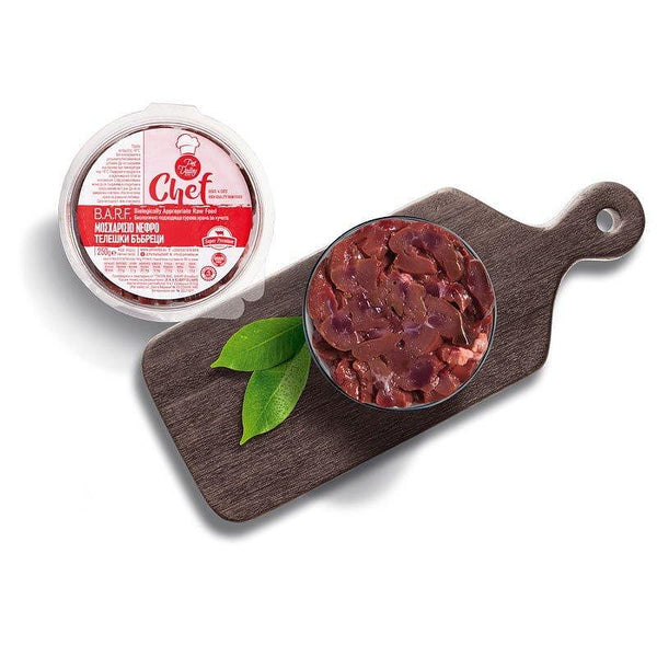BoneBarf телешки бъбреци в купа на дъска с листа, първокласен източник на хранителни вещества за домашни любимци.
