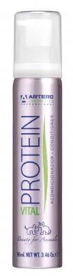 PROTEIN VITAL 90ml pet hair conditioner for softness and shine with silk protein and vitamin B5.